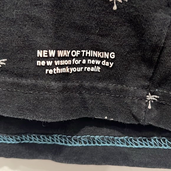 Cactus Man medium t shirt - Picture 3 of 3